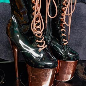 Pleaser Flamingo black Patent Platform Boots lace up zipper women's sz 7 stilett